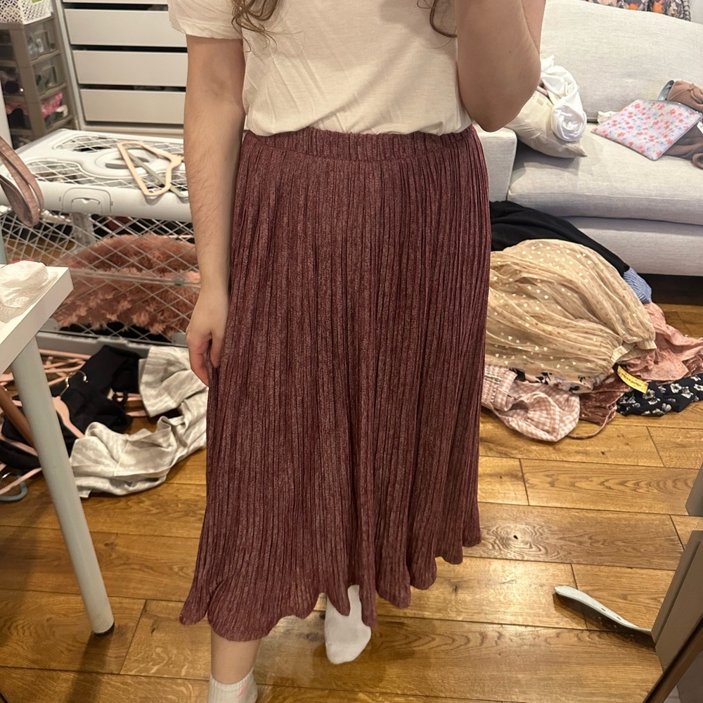 Red midi skirt